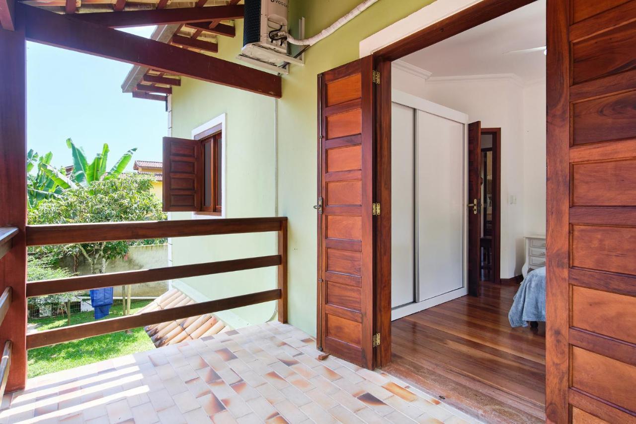Willa Casa Petunia Com Ar E Piscina Perto Do Centro Araquari Zewnętrze zdjęcie