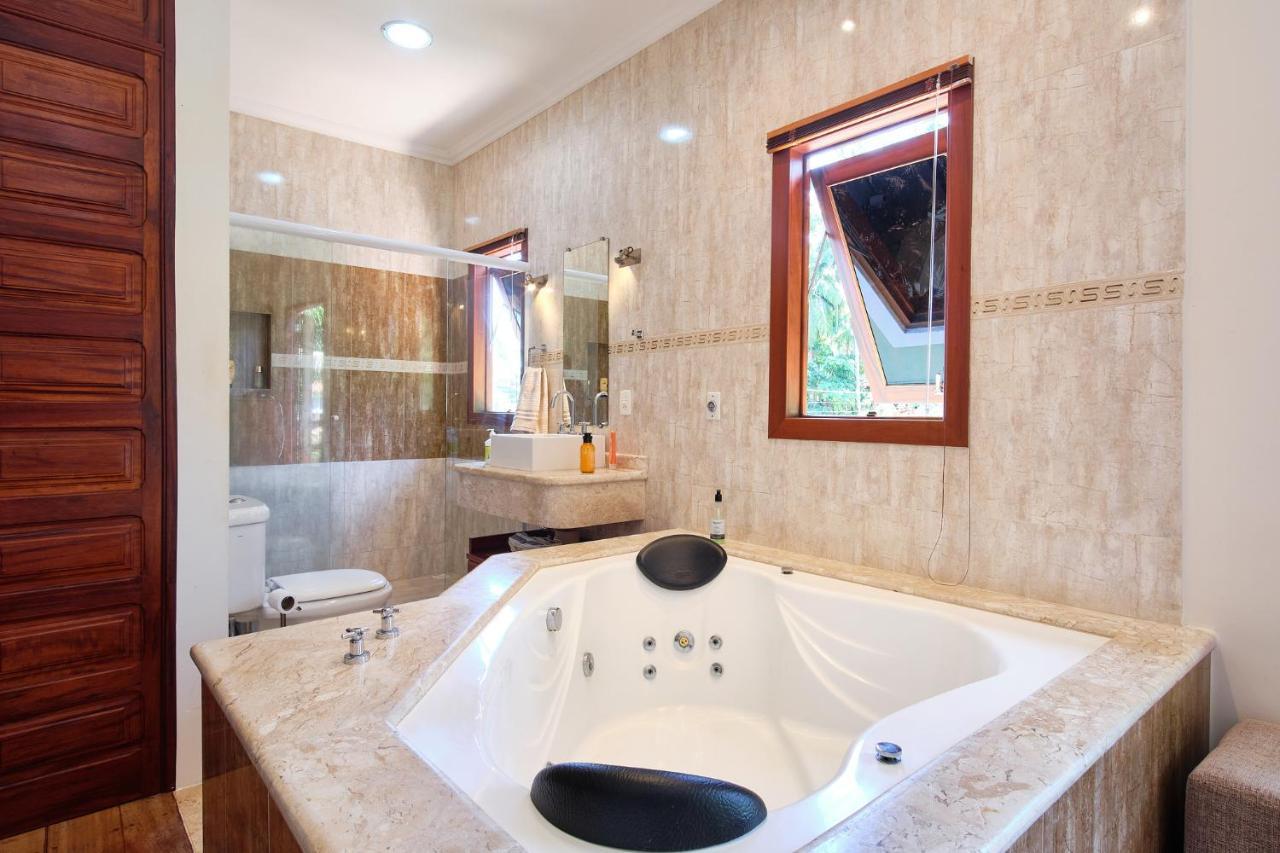 Willa Casa Petunia Com Ar E Piscina Perto Do Centro Araquari Zewnętrze zdjęcie