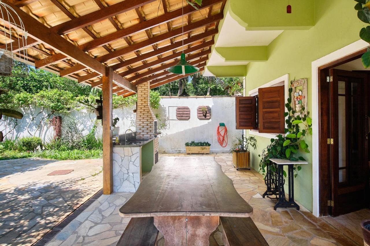 Willa Casa Petunia Com Ar E Piscina Perto Do Centro Araquari Zewnętrze zdjęcie