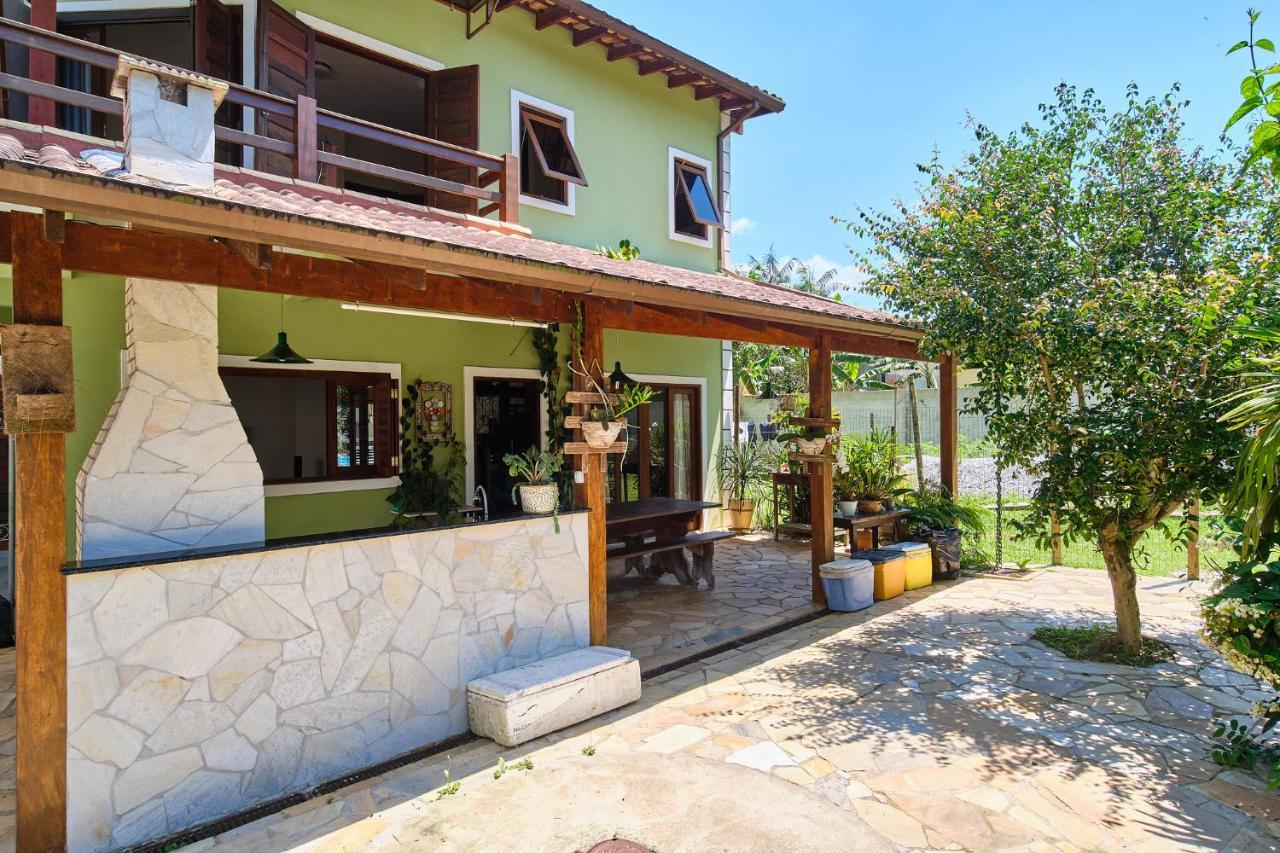 Willa Casa Petunia Com Ar E Piscina Perto Do Centro Araquari Zewnętrze zdjęcie